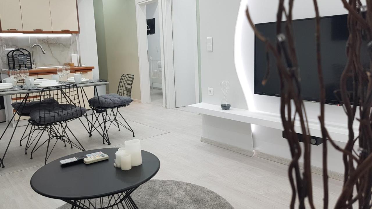 Konstantinos'S Luxury Apartment Солун Екстериор снимка