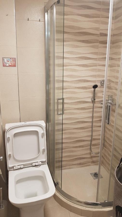 Konstantinos'S Luxury Apartment Солун Екстериор снимка