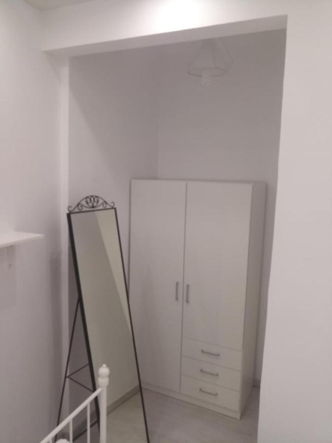 Konstantinos'S Luxury Apartment Солун Екстериор снимка