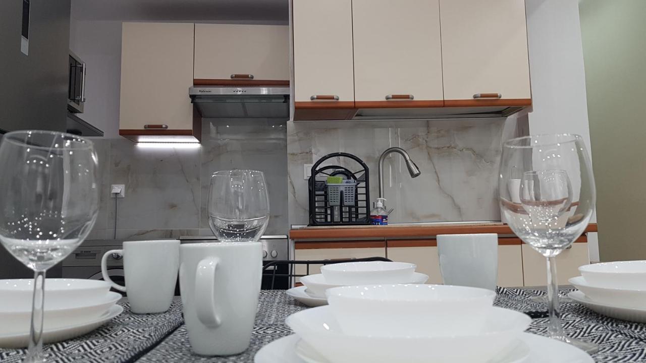 Konstantinos'S Luxury Apartment Солун Екстериор снимка