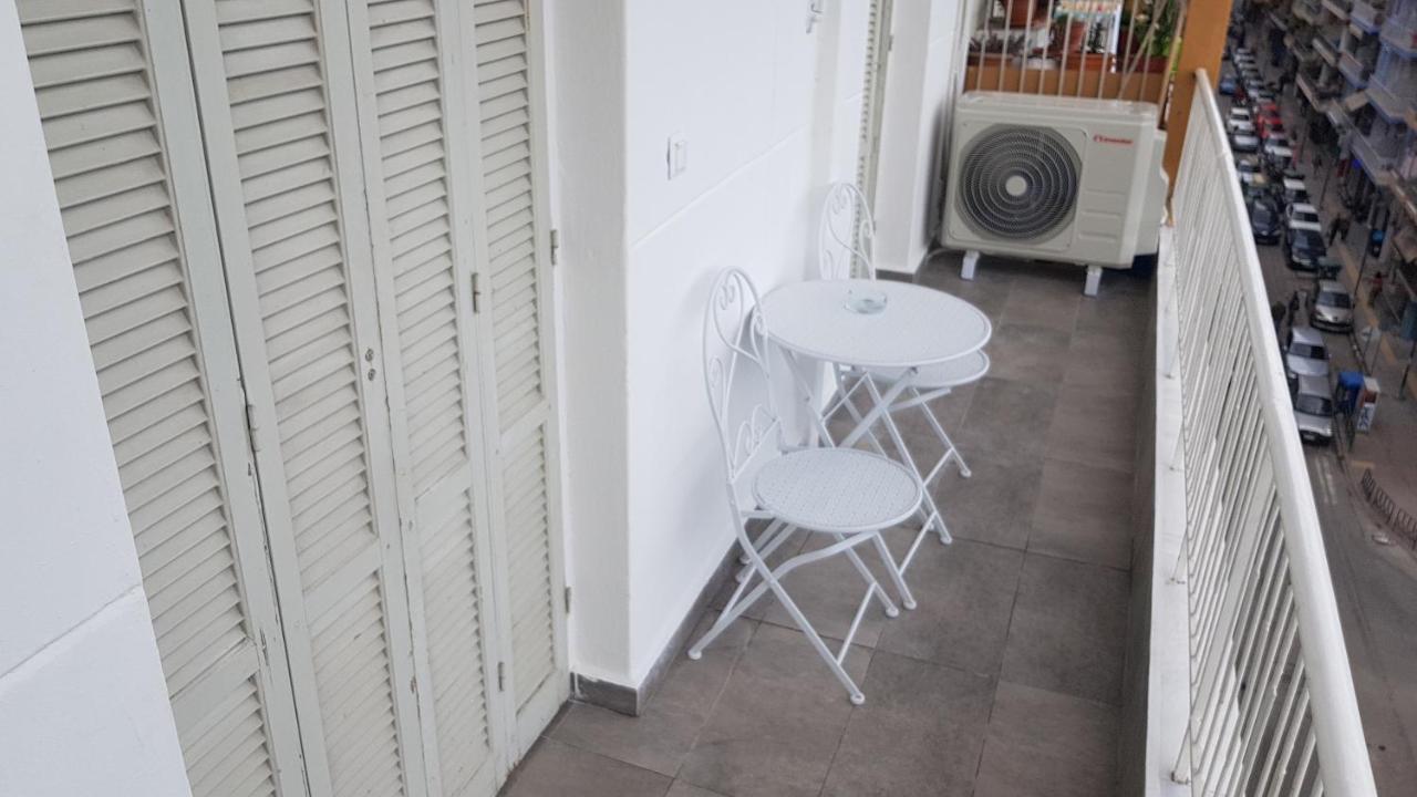 Konstantinos'S Luxury Apartment Солун Екстериор снимка