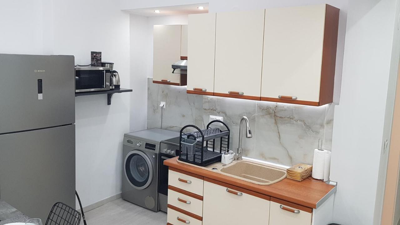 Konstantinos'S Luxury Apartment Солун Екстериор снимка